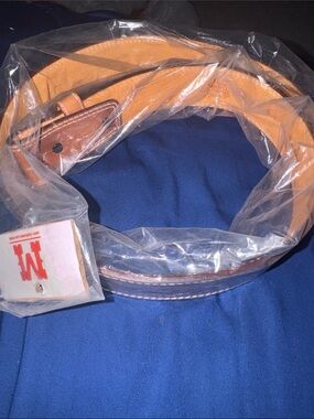 Tan Leather Women’s Belt with Contrast Stitching